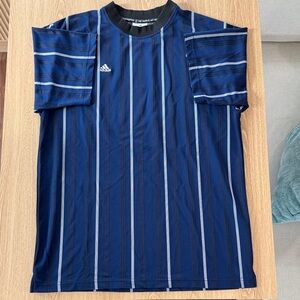 Vintage 90s Adidas Men's Navy and White Striped Jersey